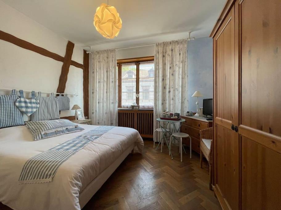 La Petite Chambre Bleue - Centre Historique-2 Pers-Non Accessible Au Personnes A Mobilite Reduite Kaysersberg-Vignoble Eksteriør billede